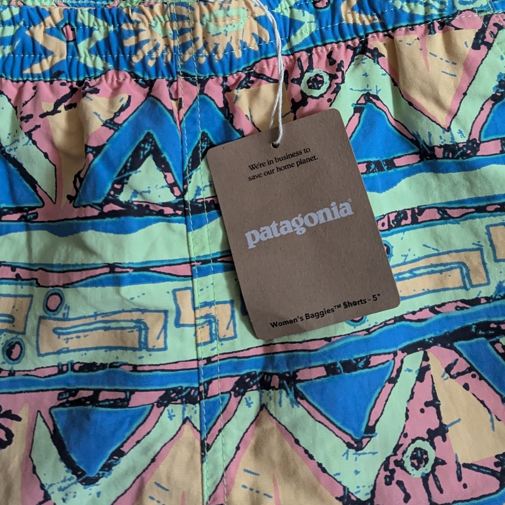 NWT Patagonia Women Baggies Shorts 5" Size Medium High Hopes Geometric Aztec - Picture 2 of 5